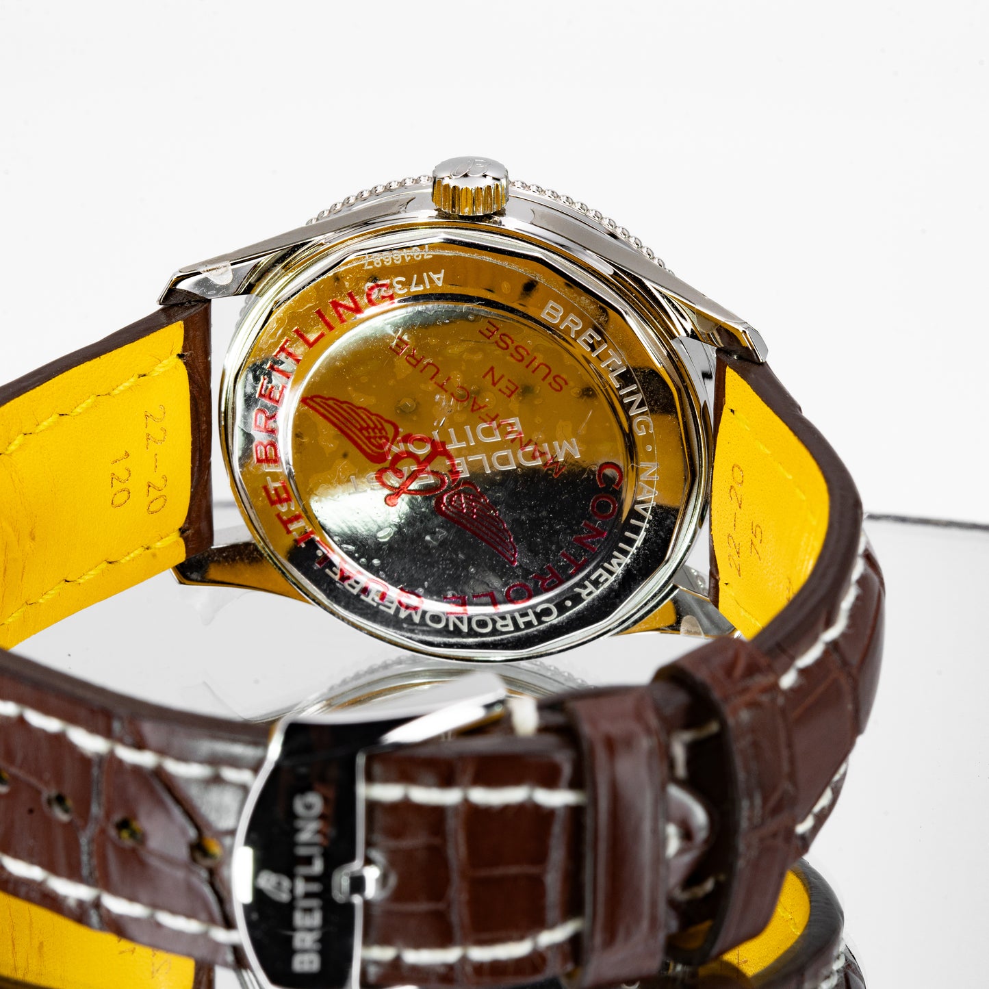 Breitling Navitimer Automatic 41mm Red Burgundy Dial A17326 / A173265A1K1P1 Mint
