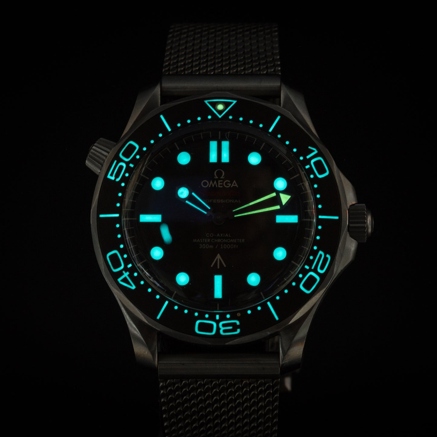 2022 Mint Omega Seamaster 300m No Time To Die Titanium 42mm 210.90.42.20.01.001