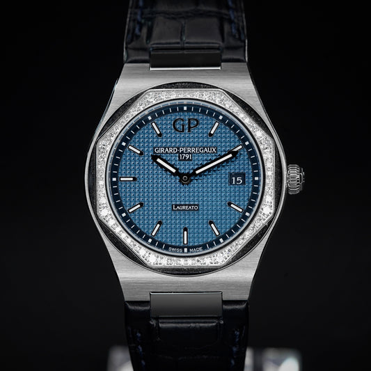 Girard-Perregaux Laureato 34mm w/box & papers Watch 80189D11A431-CB6A