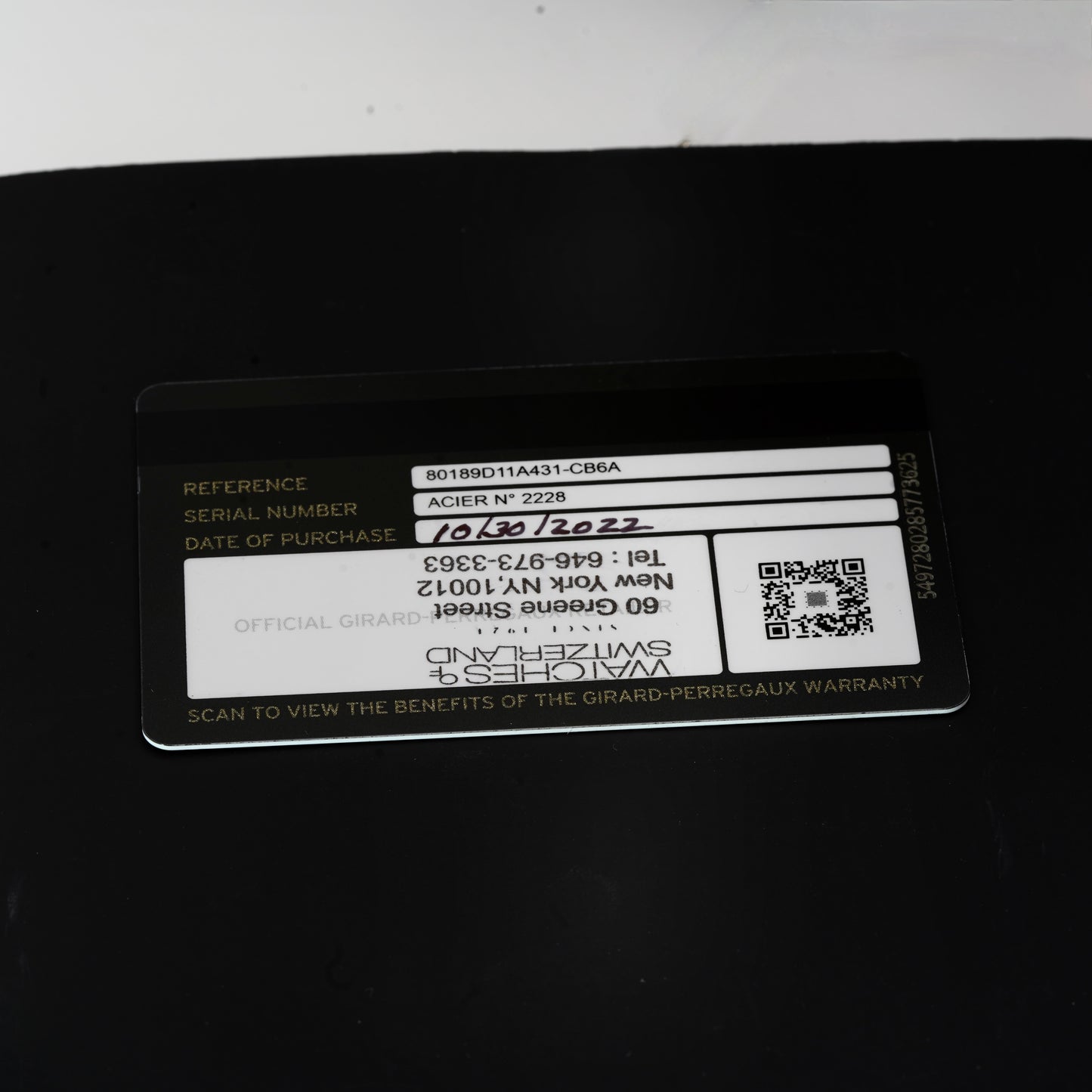 Girard-Perregaux Laureato 34mm w/box & papers Watch 80189D11A431-CB6A