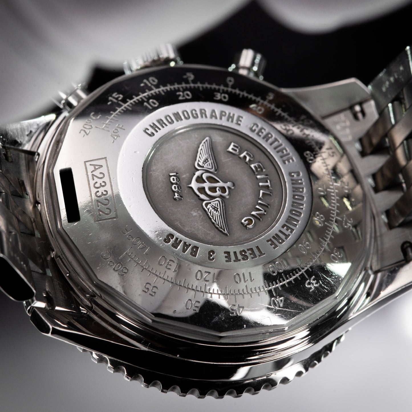 Breitling Navitimer Chronograph 42mm A23322 – 165 Reverse Panda Complete Set