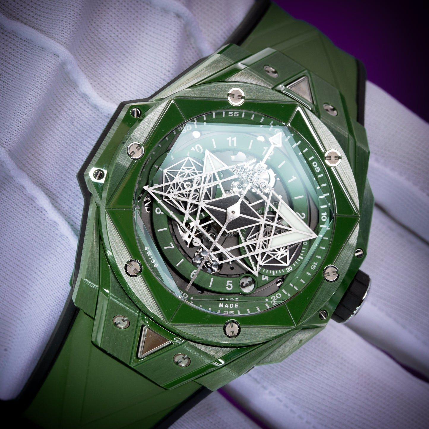 Hublot Big Bang Unico Sang Bleu II Green Ceramic 45mm 418.GX.5207.RX.MXM22 Full