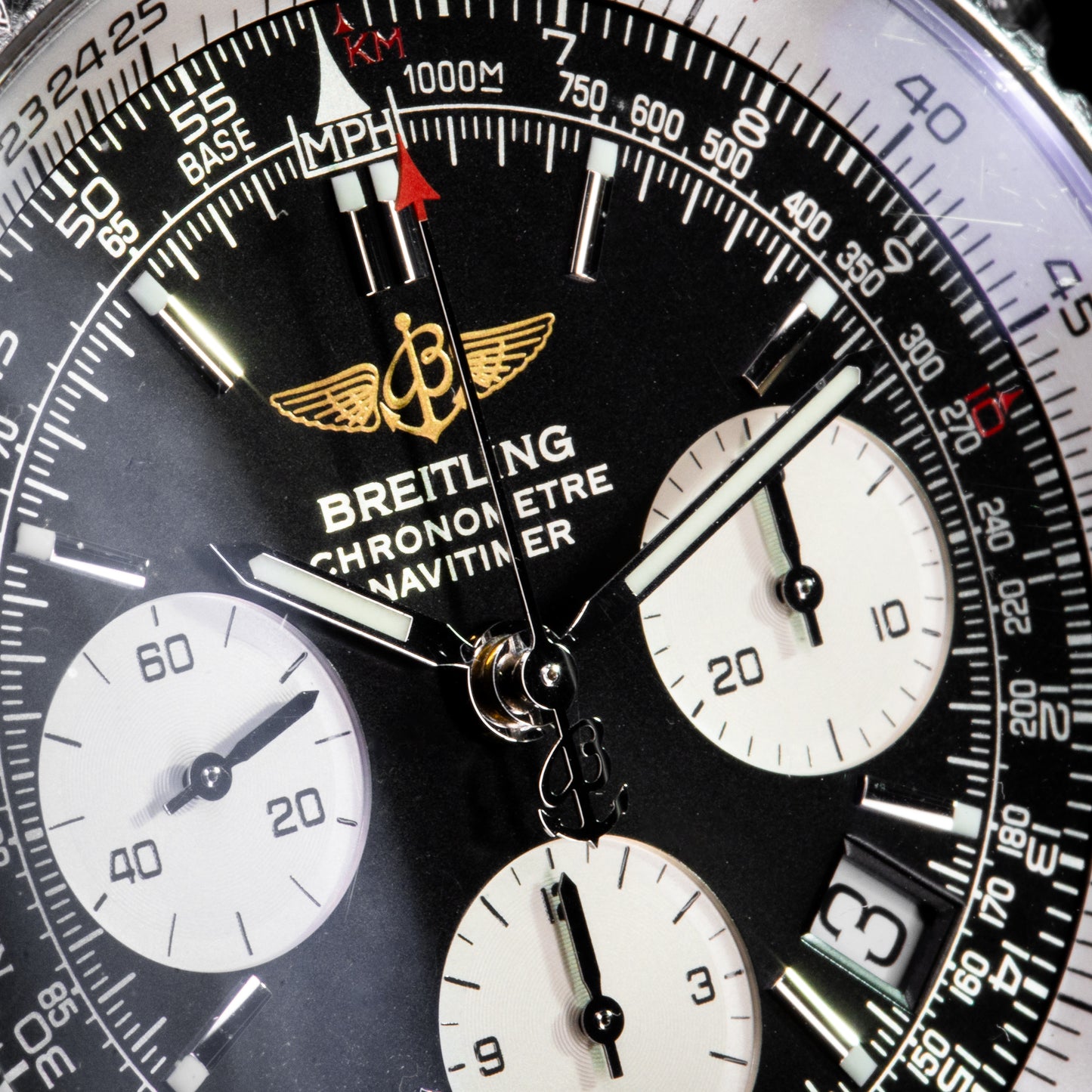 Breitling Navitimer Chronograph 42mm A23322 – 165 Reverse Panda Complete Set