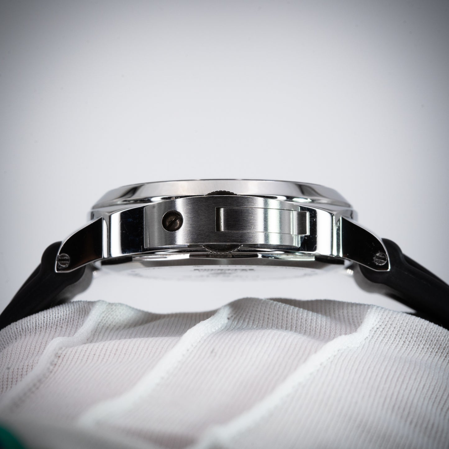Panerai Luminor Marina Black 44mm PAM00005 Rubber Strap PAM 00005