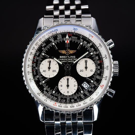 Breitling Navitimer Chronograph 42mm A23322 – 165 Reverse Panda Complete Set
