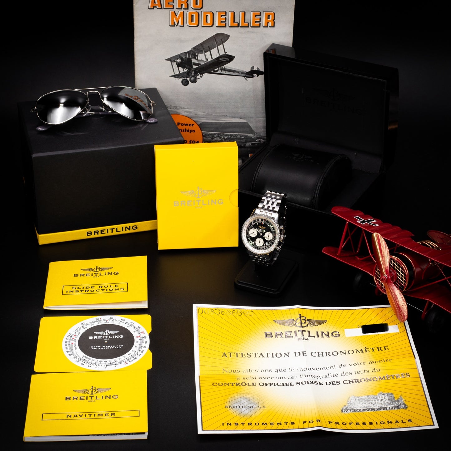 Breitling Navitimer Chronograph 42mm A23322 – 165 Reverse Panda Complete Set