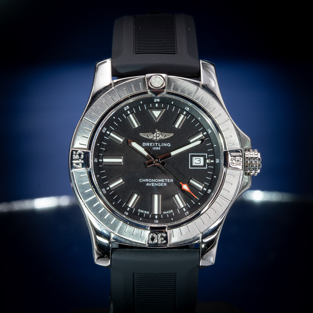 Breitling Avenger A17318101B1A1 A17318 43mm Black Dial Stainless Steel + Rubber Strap