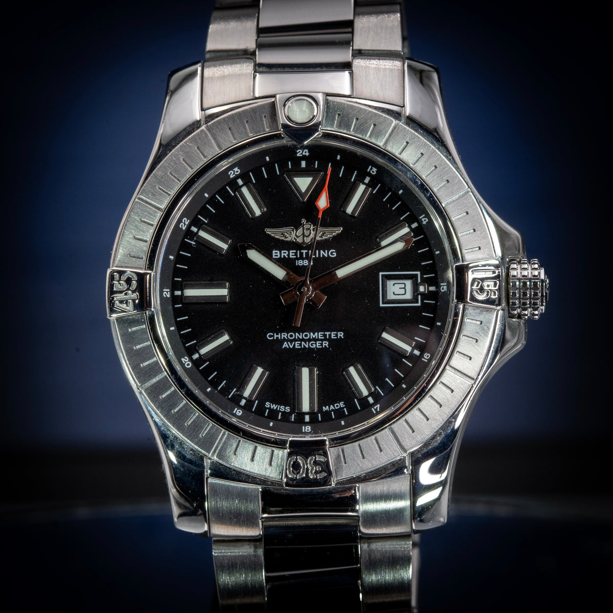 Breitling Avenger A17318101B1A1 A17318 43mm Black Dial Stainless Steel + Rubber Strap